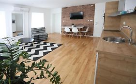 Home Apartmani I Sobe