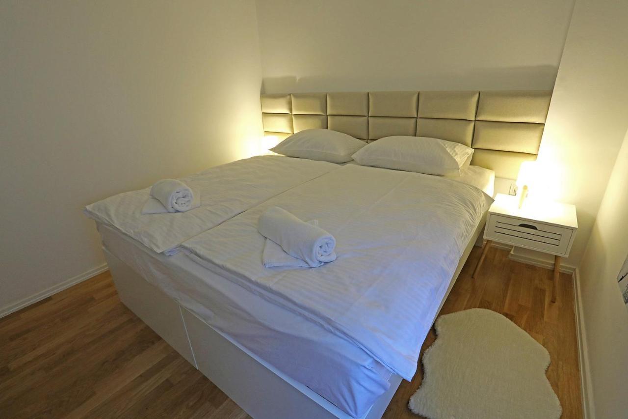 Home Apartmani I Sobe Osijek Exterior photo