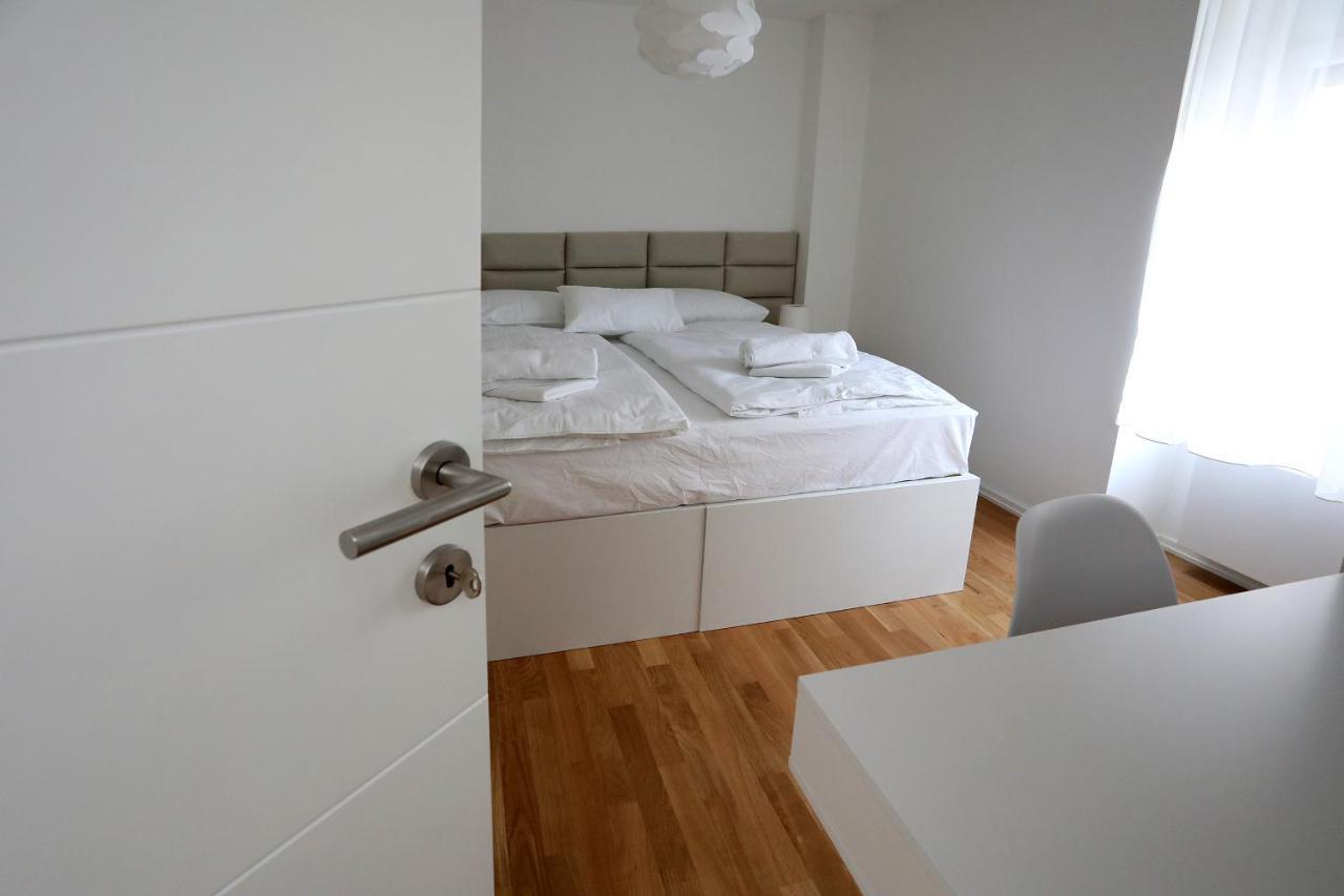 Home Apartmani I Sobe Osijek Exterior photo